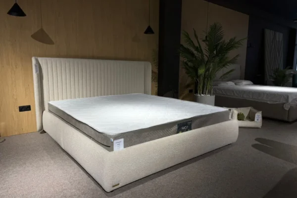 Брі